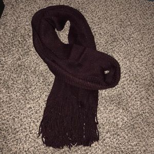 Maroon sparkle scarf